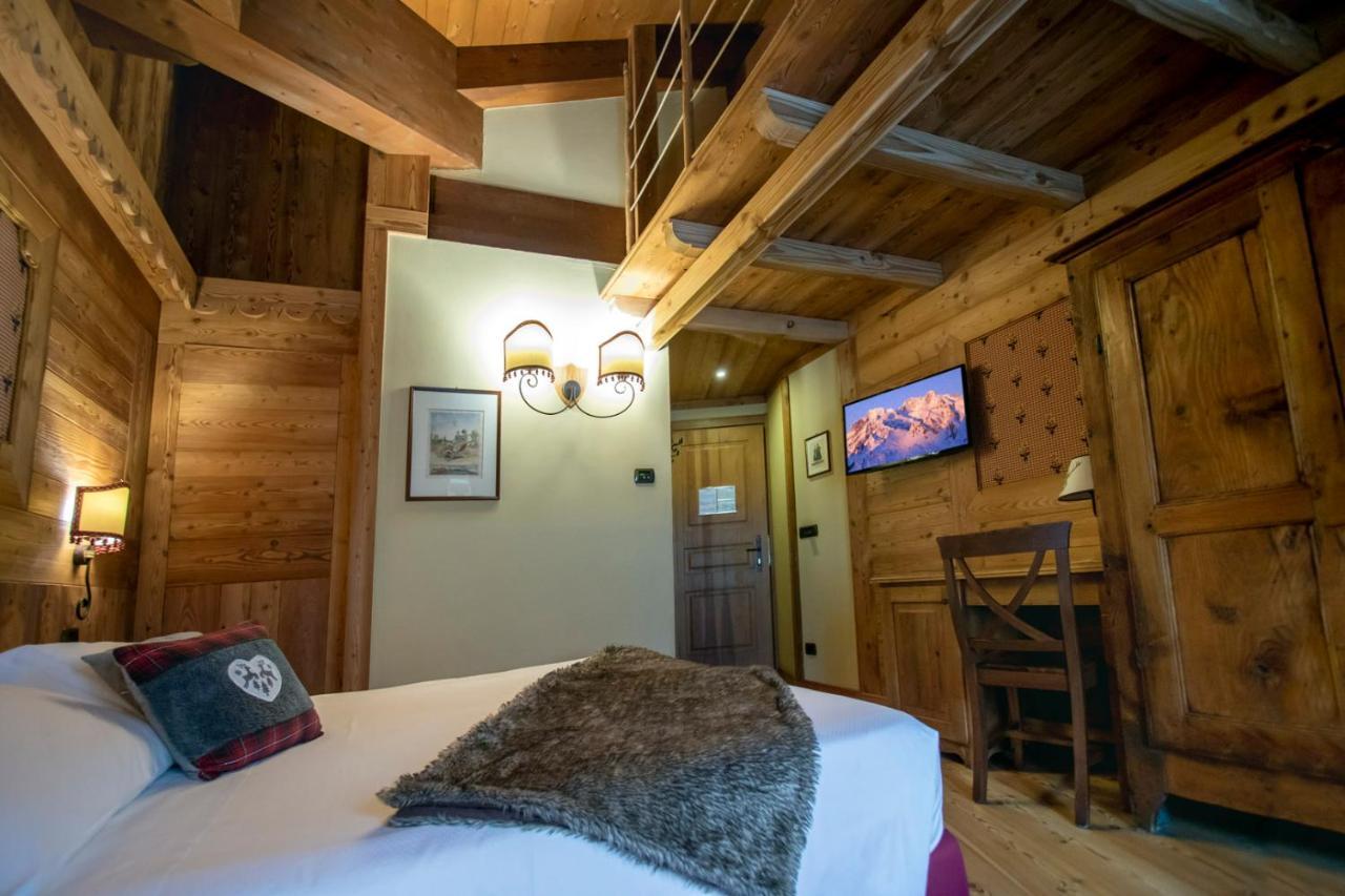 Laghetto Alpine Hotel & Restaurant Brusson Exterior photo